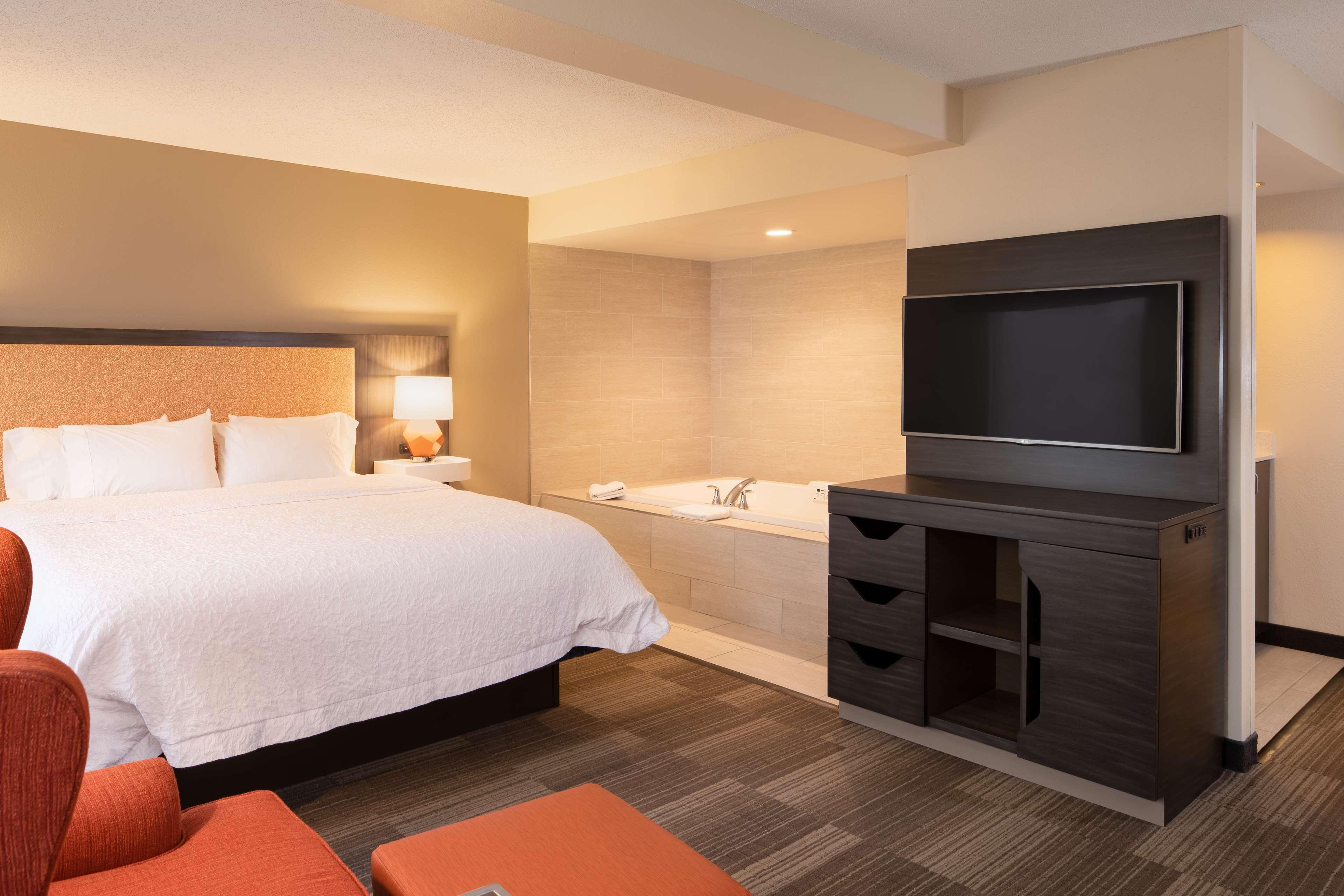 Hampton Inn Charleston-Southridge מראה חיצוני תמונה