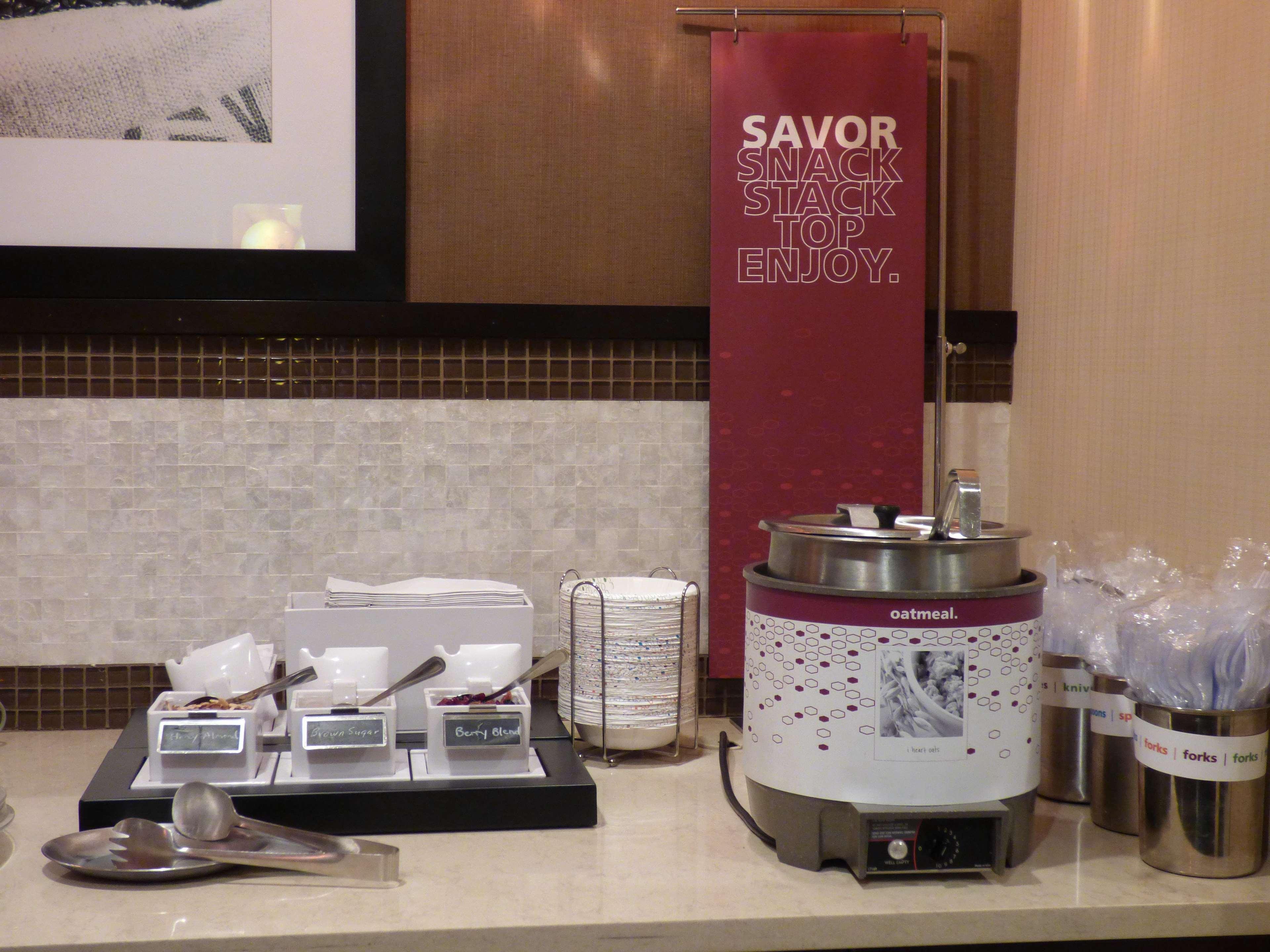 Hampton Inn Charleston-Southridge מראה חיצוני תמונה