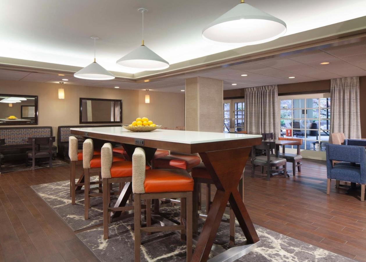 Hampton Inn Charleston-Southridge מראה חיצוני תמונה