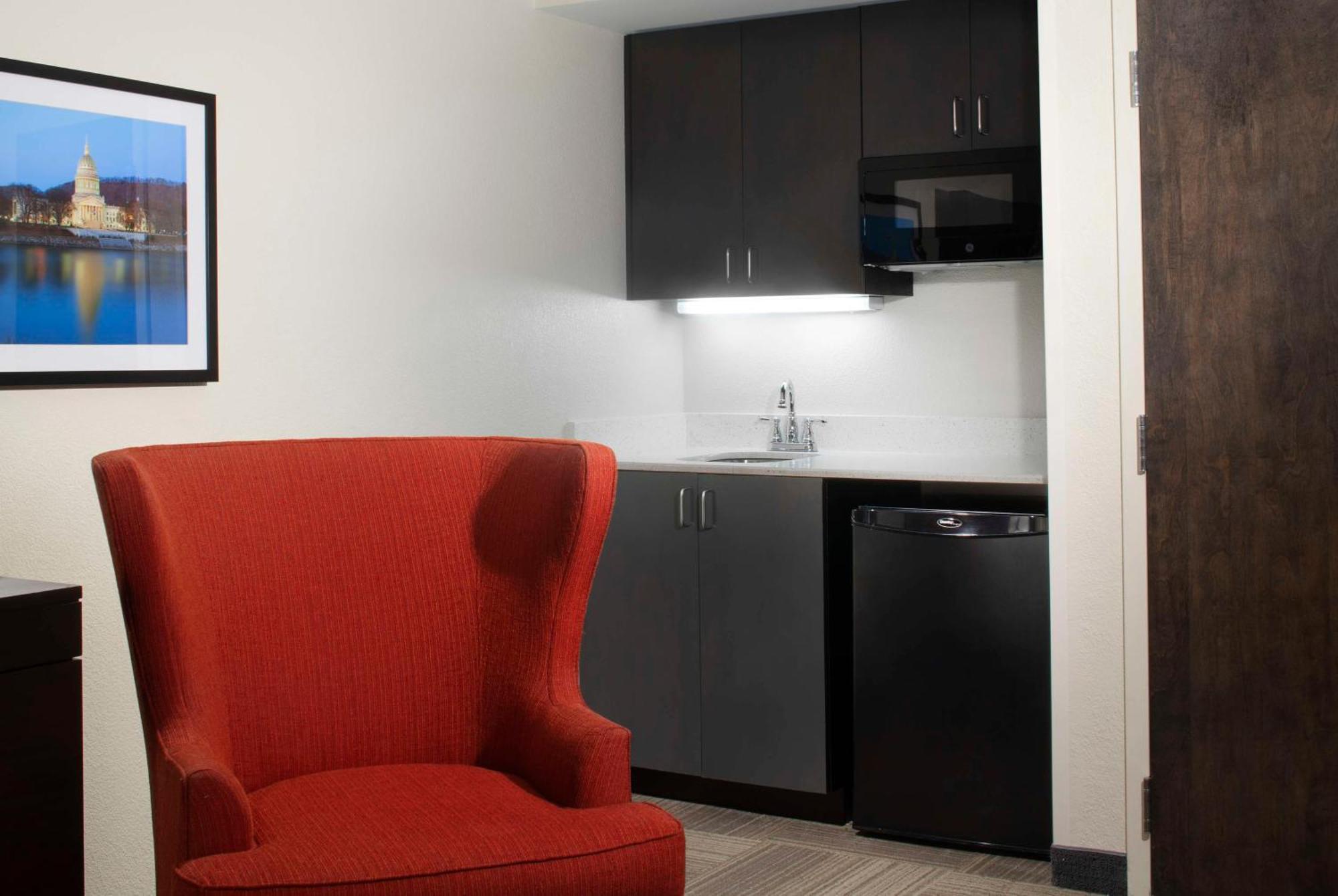 Hampton Inn Charleston-Southridge מראה חיצוני תמונה