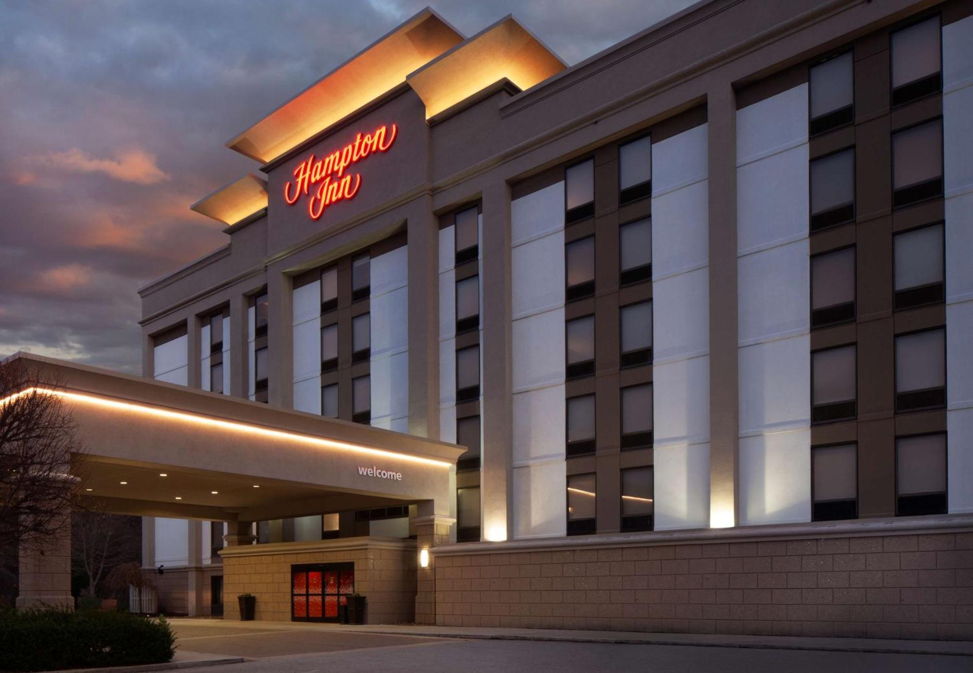Hampton Inn Charleston-Southridge מראה חיצוני תמונה