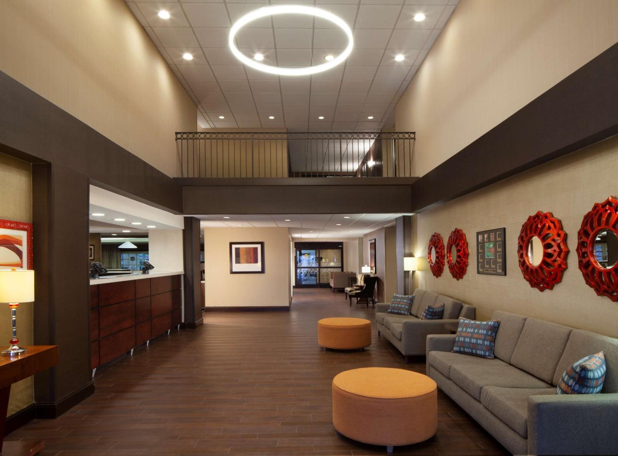 Hampton Inn Charleston-Southridge מראה חיצוני תמונה